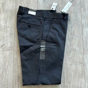 Express, slim fit, straight leg, flat front dress pants. Waist 30. Dark gray.